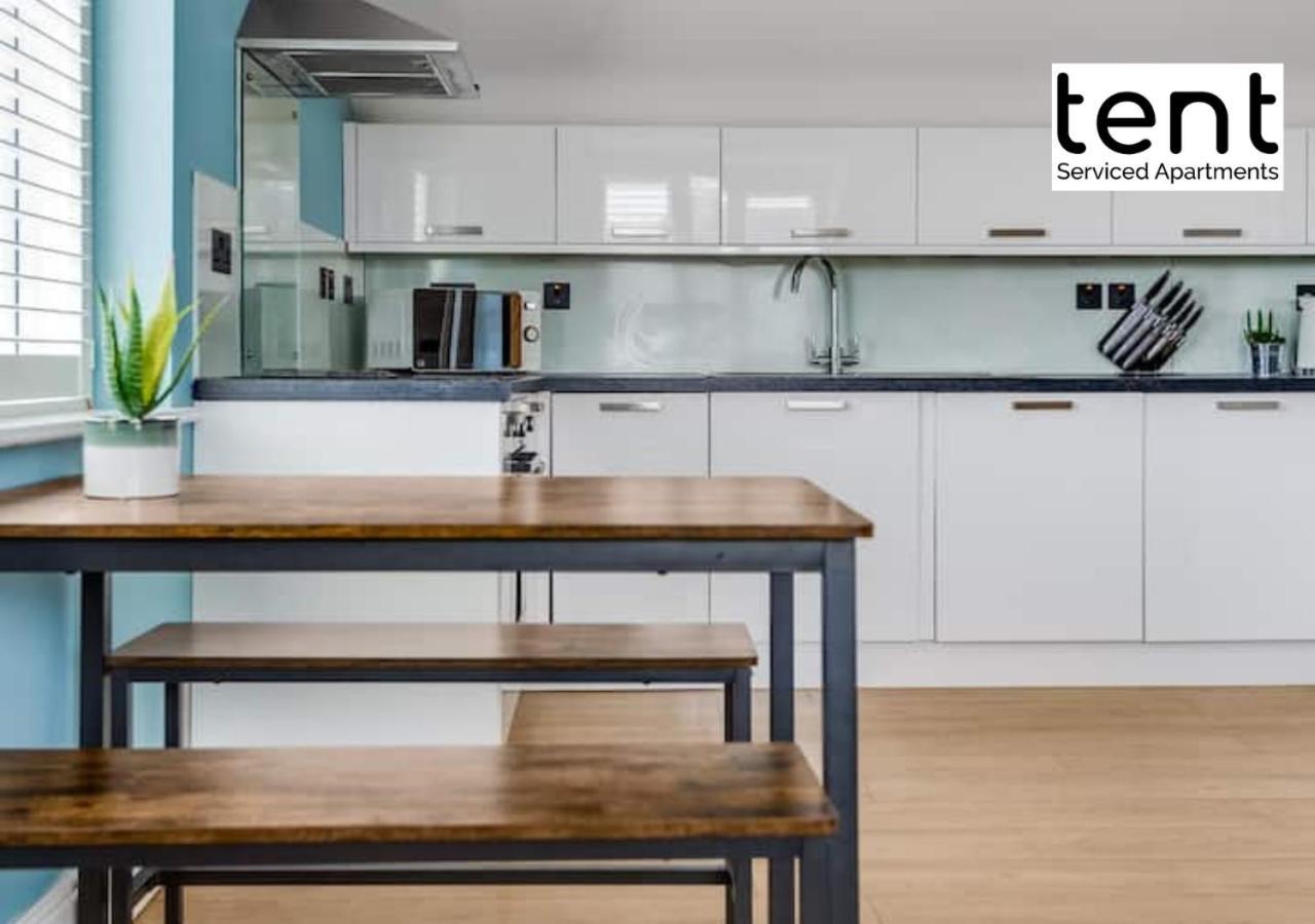Stylish 1 Bed Apt , Central , Pkg, Perfect For Long Stays ايجهام المظهر الخارجي الصورة