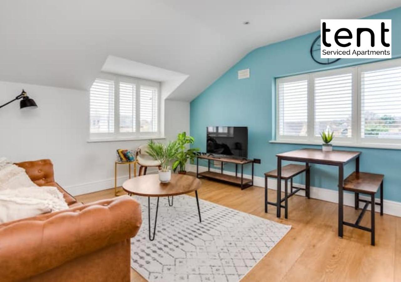 Stylish 1 Bed Apt , Central , Pkg, Perfect For Long Stays ايجهام المظهر الخارجي الصورة
