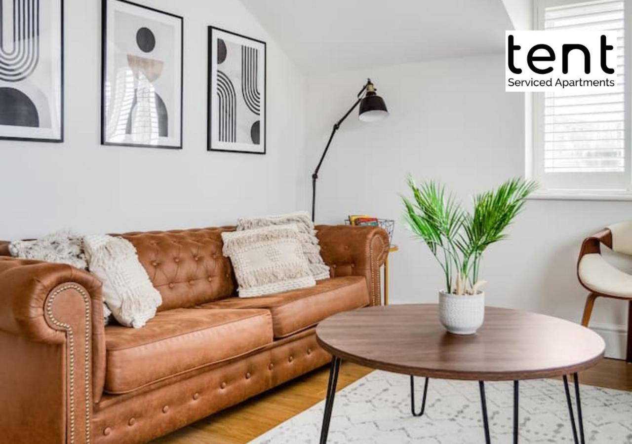 Stylish 1 Bed Apt , Central , Pkg, Perfect For Long Stays ايجهام المظهر الخارجي الصورة